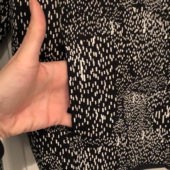 Fabletics Cropped Sports Jacket - Picture 5 of 9